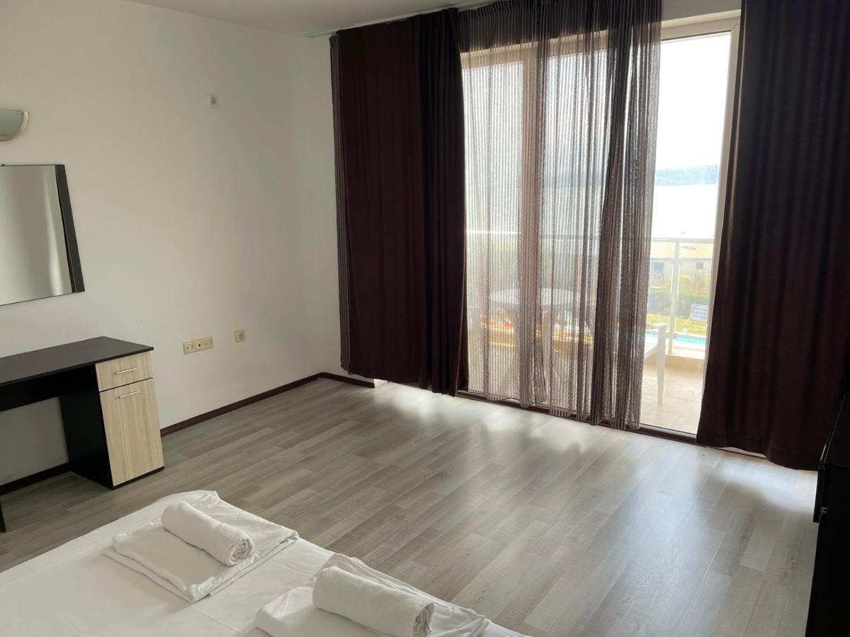 Safo Apartments And Rooms Sosopol Exterior foto
