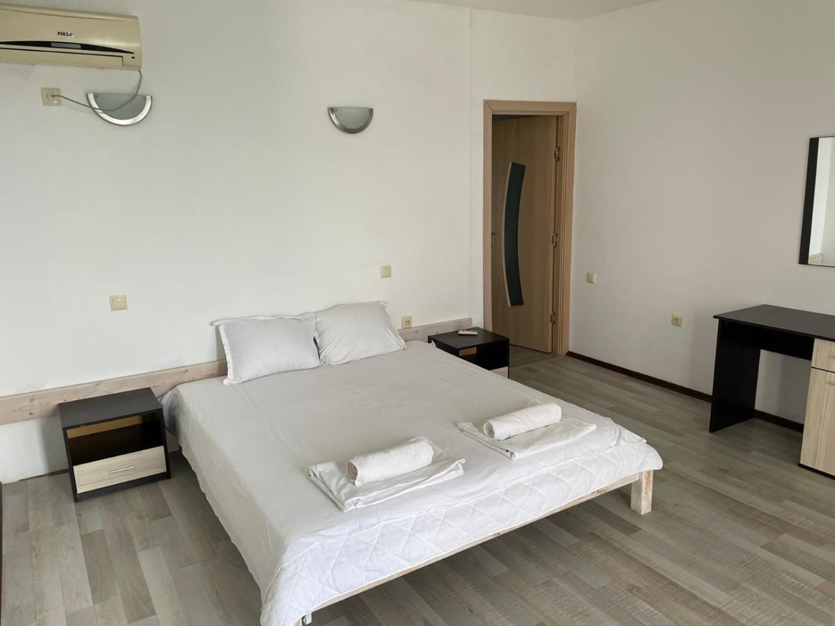 Safo Apartments And Rooms Sosopol Exterior foto